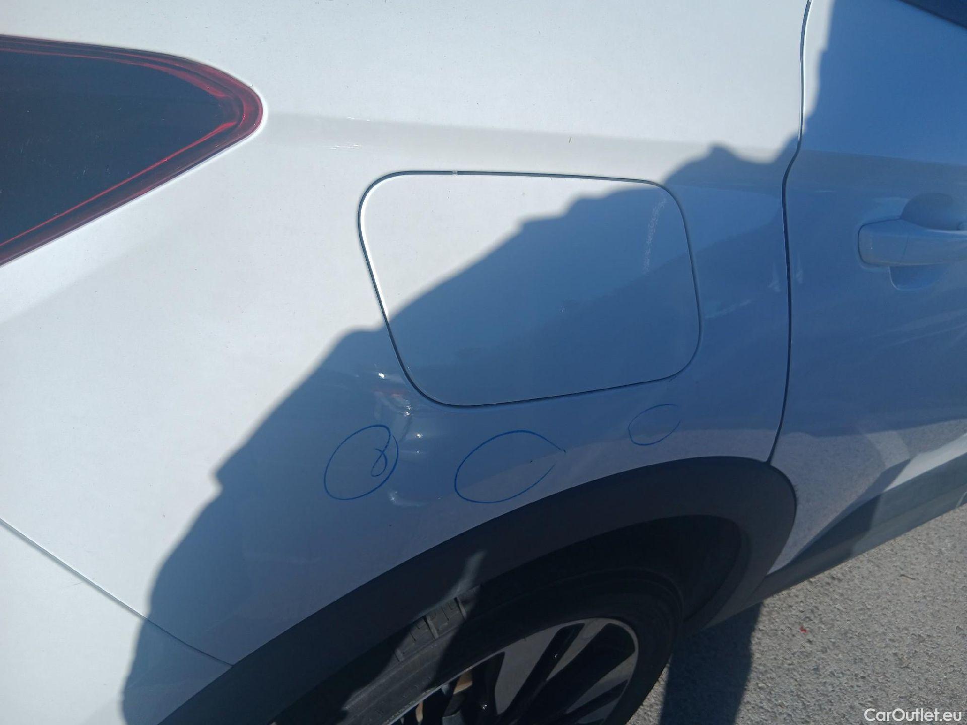  Opel   Grandland X OPEL PHEV / 2017 / 5P / todoterreno 1.6 Turbo Ultimate Auto 4x2 #27