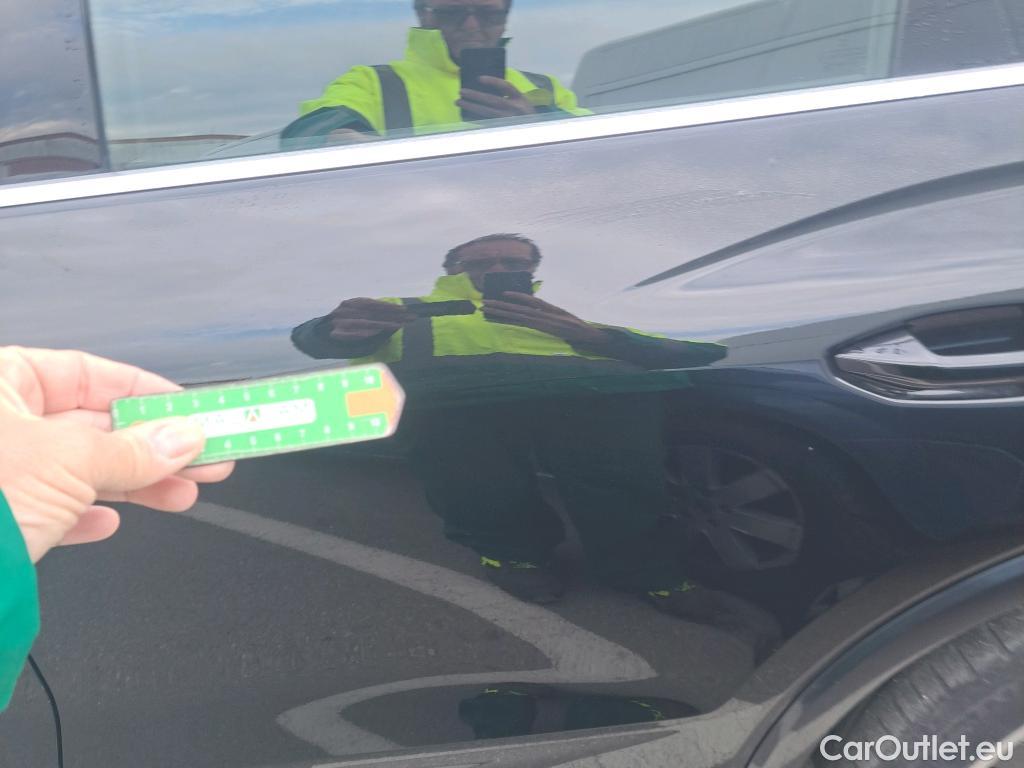  Audi  Q4 E-Tron AUDI  / 2021 / 5P / todoterreno S line 40 e-tron 150kW 82kWh #30