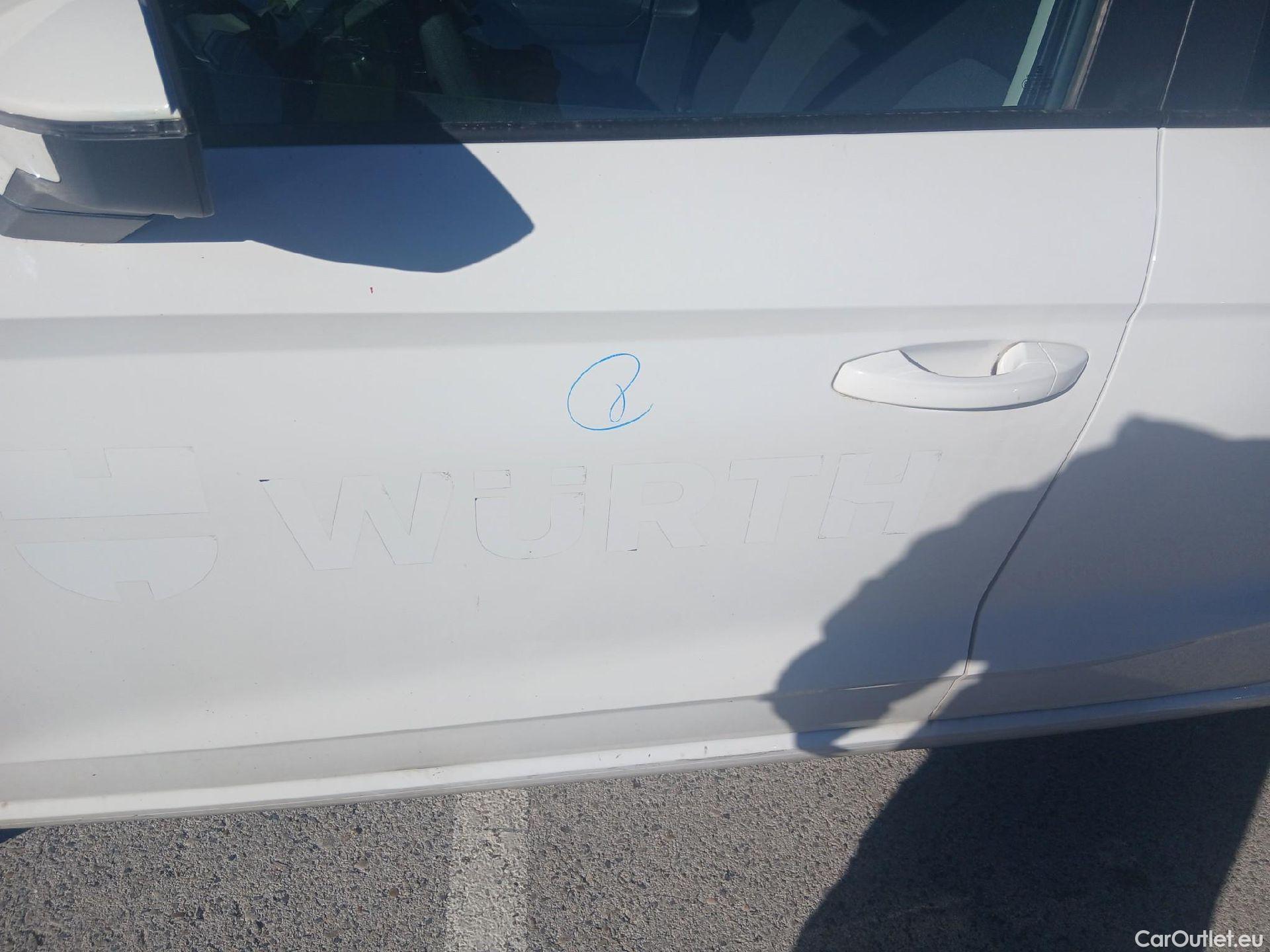  Seat  Ibiza SEAT  / 2017 / 5P / berlina con portón 1.0 MPI 59kW (80CV) Reference Plus(SP) #11