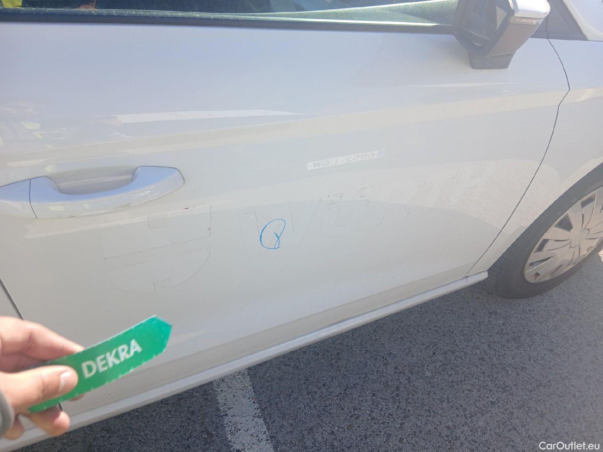  Seat  Ibiza SEAT  / 2017 / 5P / berlina con portón 1.0 MPI 59kW (80CV) Reference Plus(SP) #21