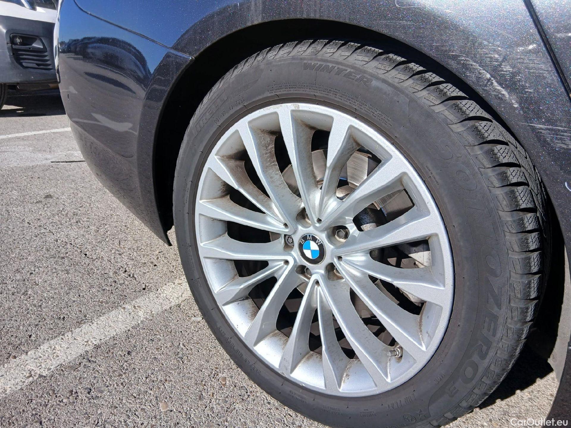  Bmw  Serie 5 BMW  / 2020 / 5P / familiar 520dA xDrive Touring #26