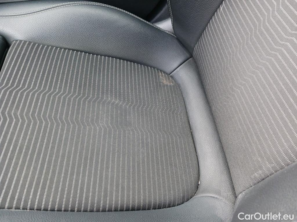  Mercedes  A-Klasse Clase A A 250 e (177.086) 1.3 220CV AT8 E6d #9