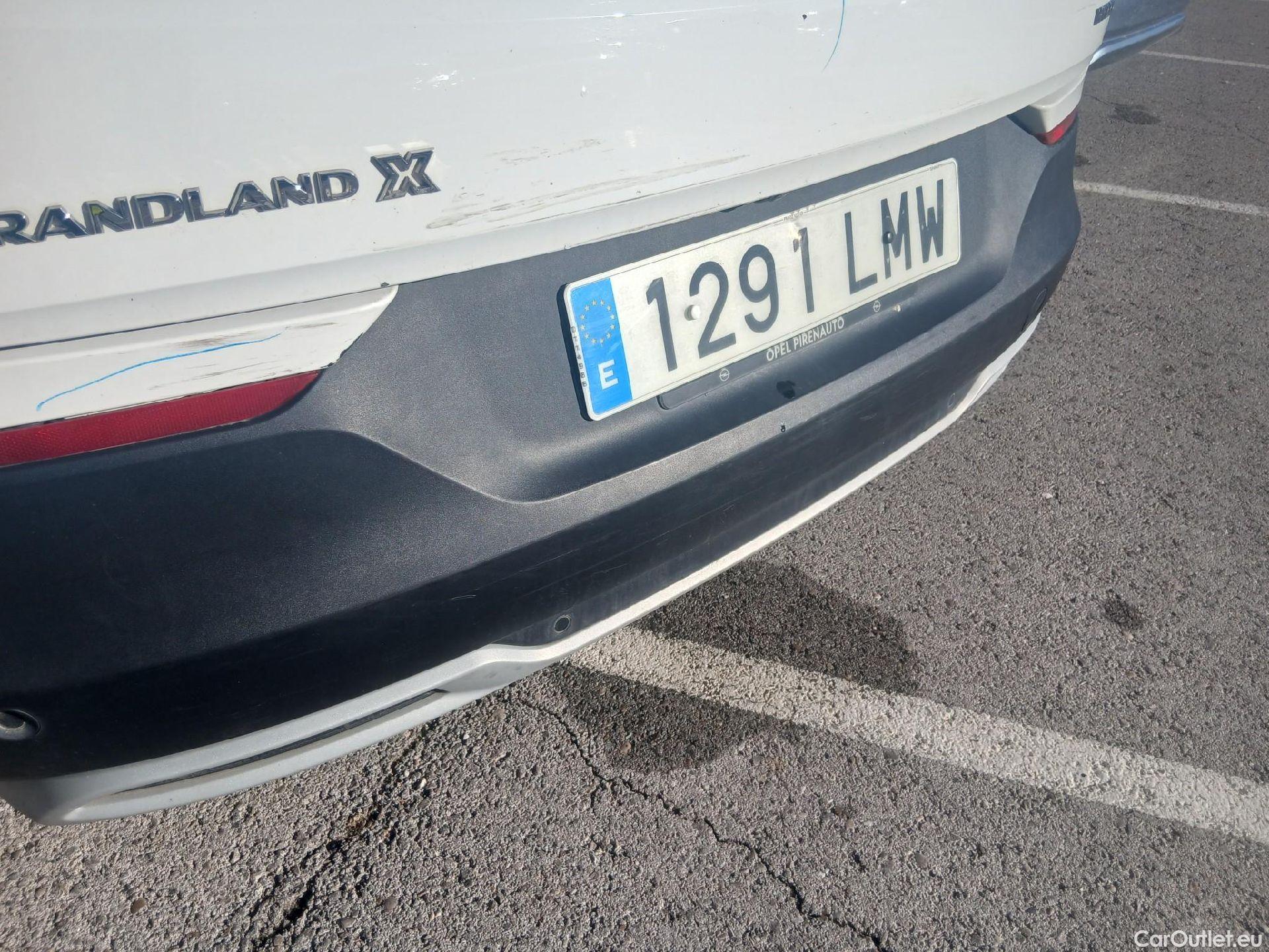  Opel   Grandland X OPEL PHEV / 2017 / 5P / todoterreno 1.6 Turbo Ultimate Auto 4x2 #19