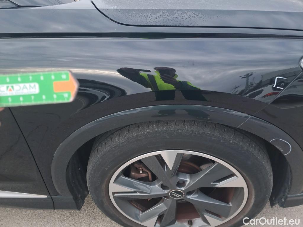  Audi  Q4 E-Tron AUDI  / 2021 / 5P / todoterreno S line 40 e-tron 150kW 82kWh #32