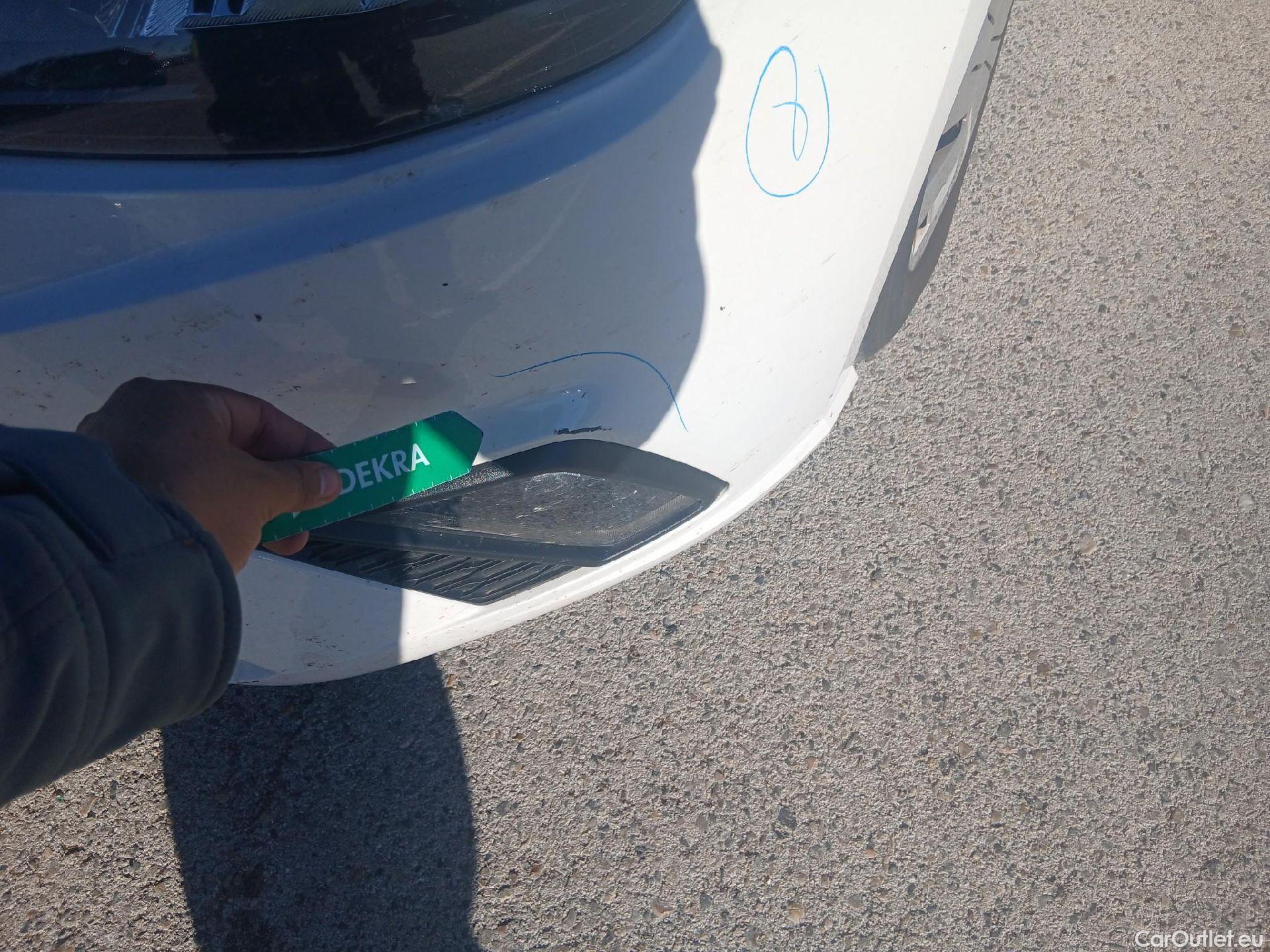  Seat  Ibiza SEAT  / 2017 / 5P / berlina con portón 1.0 MPI 59kW (80CV) Reference Plus(SP) #6