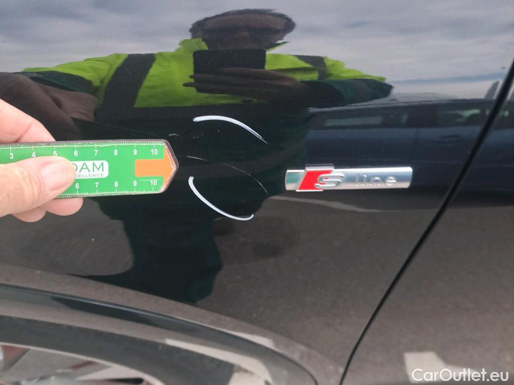  Audi  Q4 E-Tron AUDI  / 2021 / 5P / todoterreno S line 40 e-tron 150kW 82kWh #37