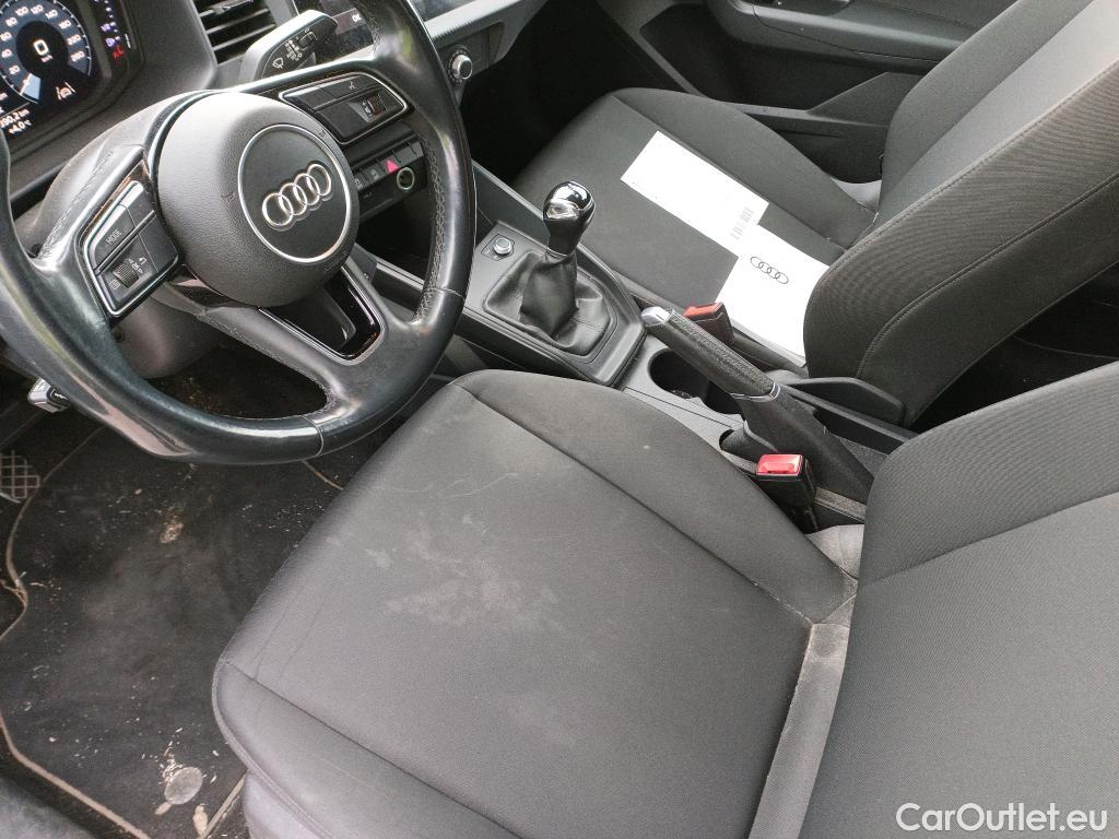  Audi  A1 Sportback AUDI A1 / 2018 / 5P / berlina con portón Sportback 25 TFSI 70kW (95CV) #5