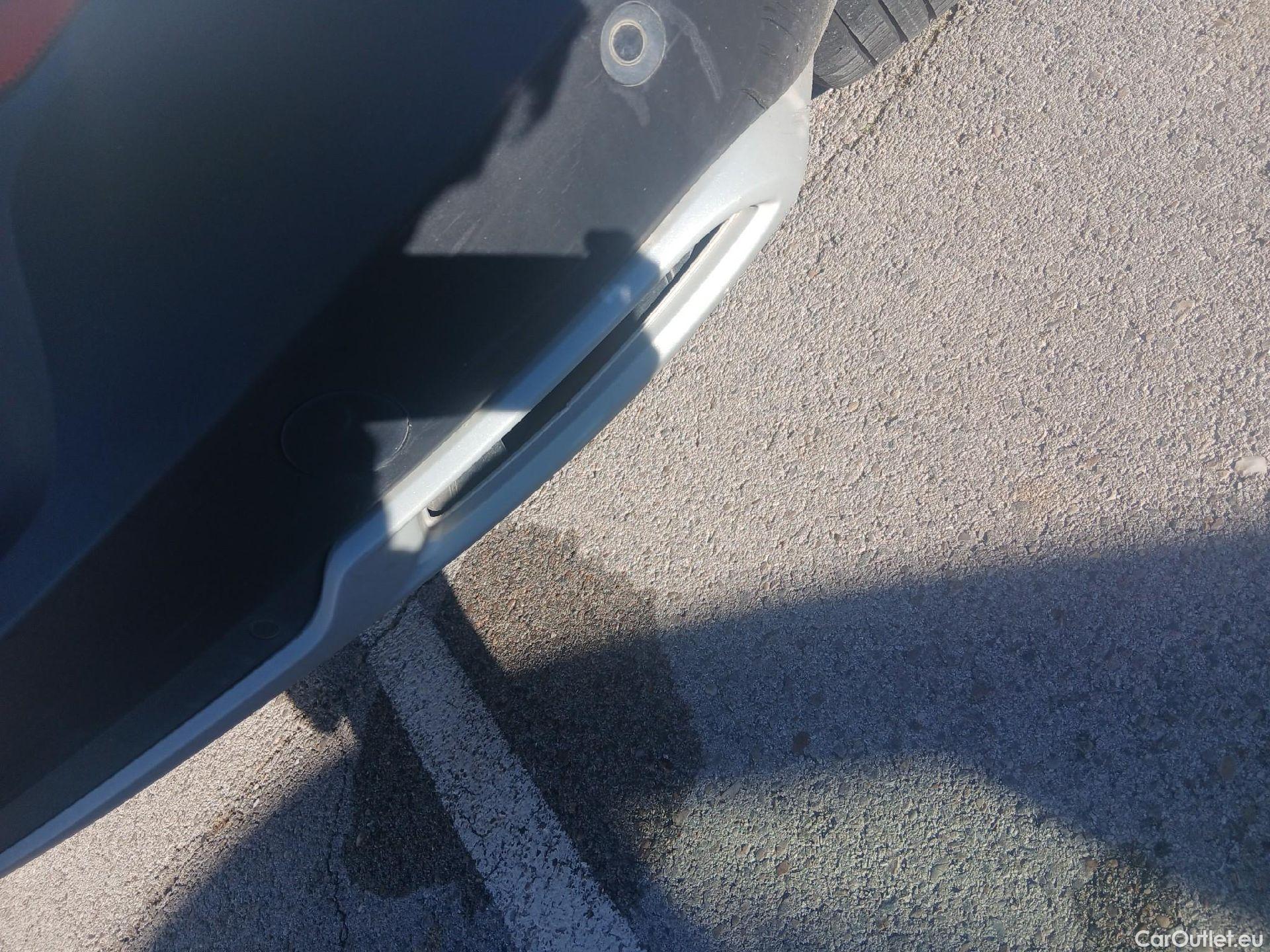  Opel   Grandland X OPEL PHEV / 2017 / 5P / todoterreno 1.6 Turbo Ultimate Auto 4x2 #21