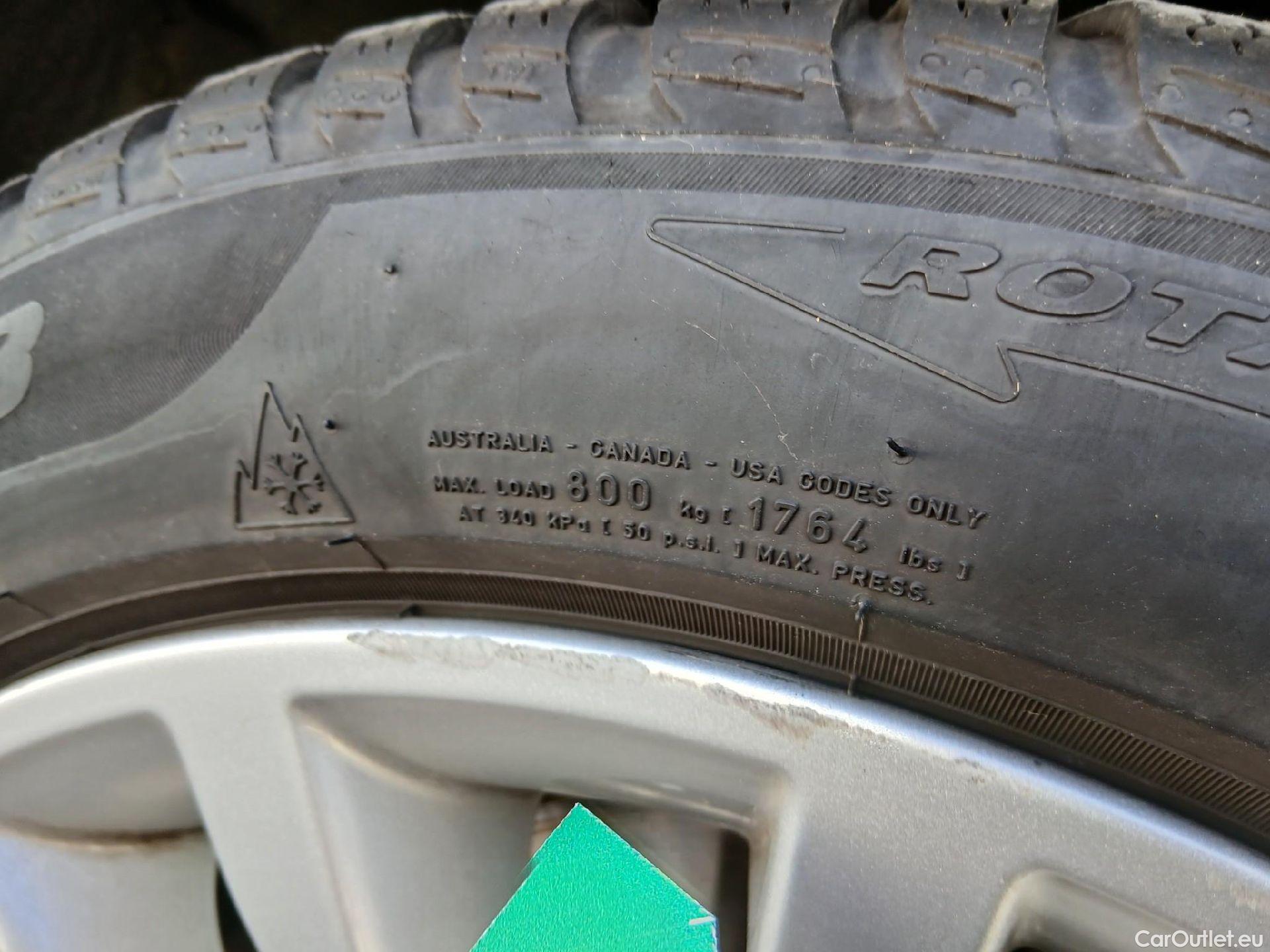  Bmw  Serie 5 BMW  / 2020 / 5P / familiar 520dA xDrive Touring #16