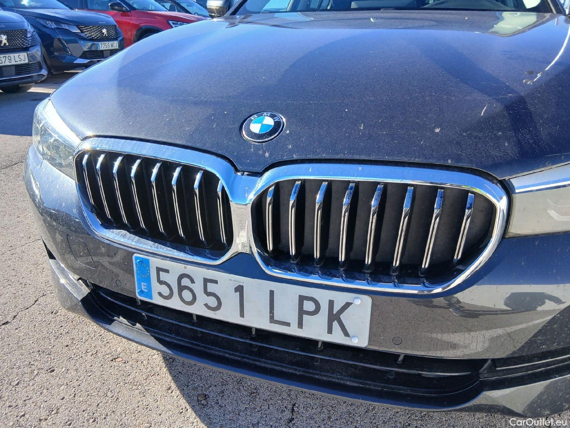  Bmw  Serie 5 BMW  / 2020 / 5P / familiar 520dA xDrive Touring #4