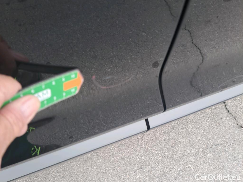  Audi  Q4 E-Tron AUDI  / 2021 / 5P / todoterreno S line 40 e-tron 150kW 82kWh #27