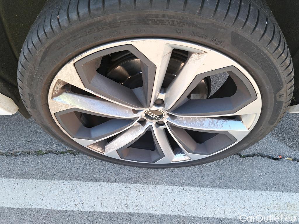  Audi  Q5 AUDI  SPORTBACK / 2020 / 5P / todoterreno Black line 40 TDI 150kW quattro-ultra #24