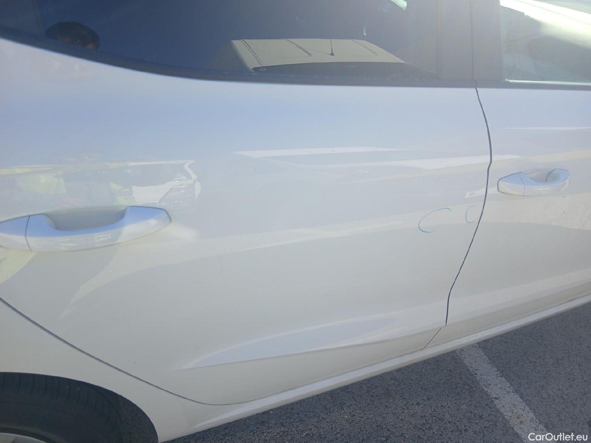  Seat  Ibiza SEAT  / 2017 / 5P / berlina con portón 1.0 MPI 59kW (80CV) Reference Plus(SP) #19