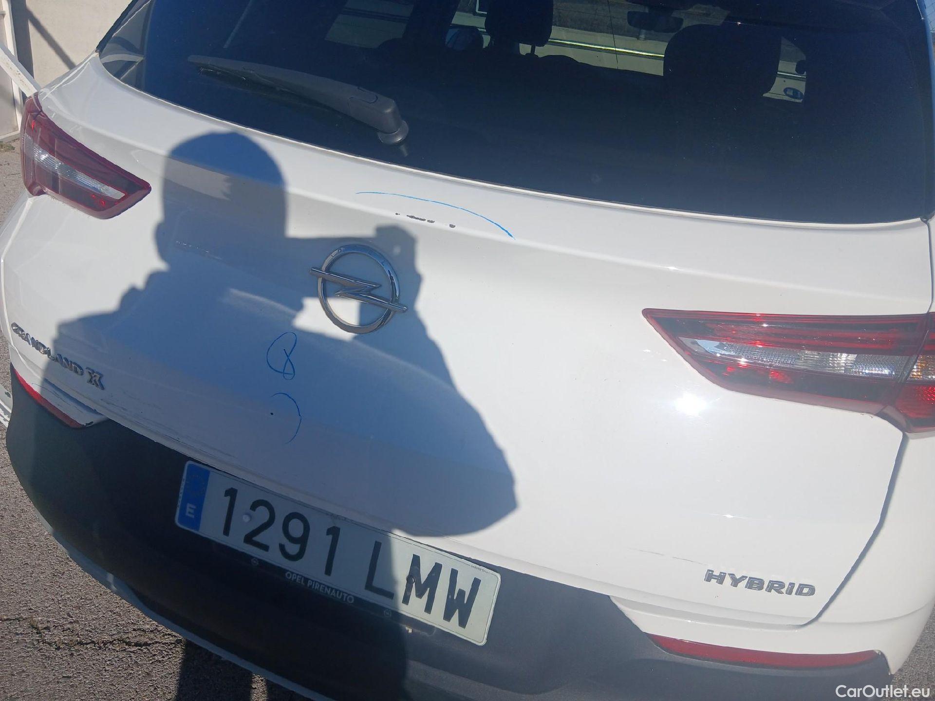  Opel   Grandland X OPEL PHEV / 2017 / 5P / todoterreno 1.6 Turbo Ultimate Auto 4x2 #23