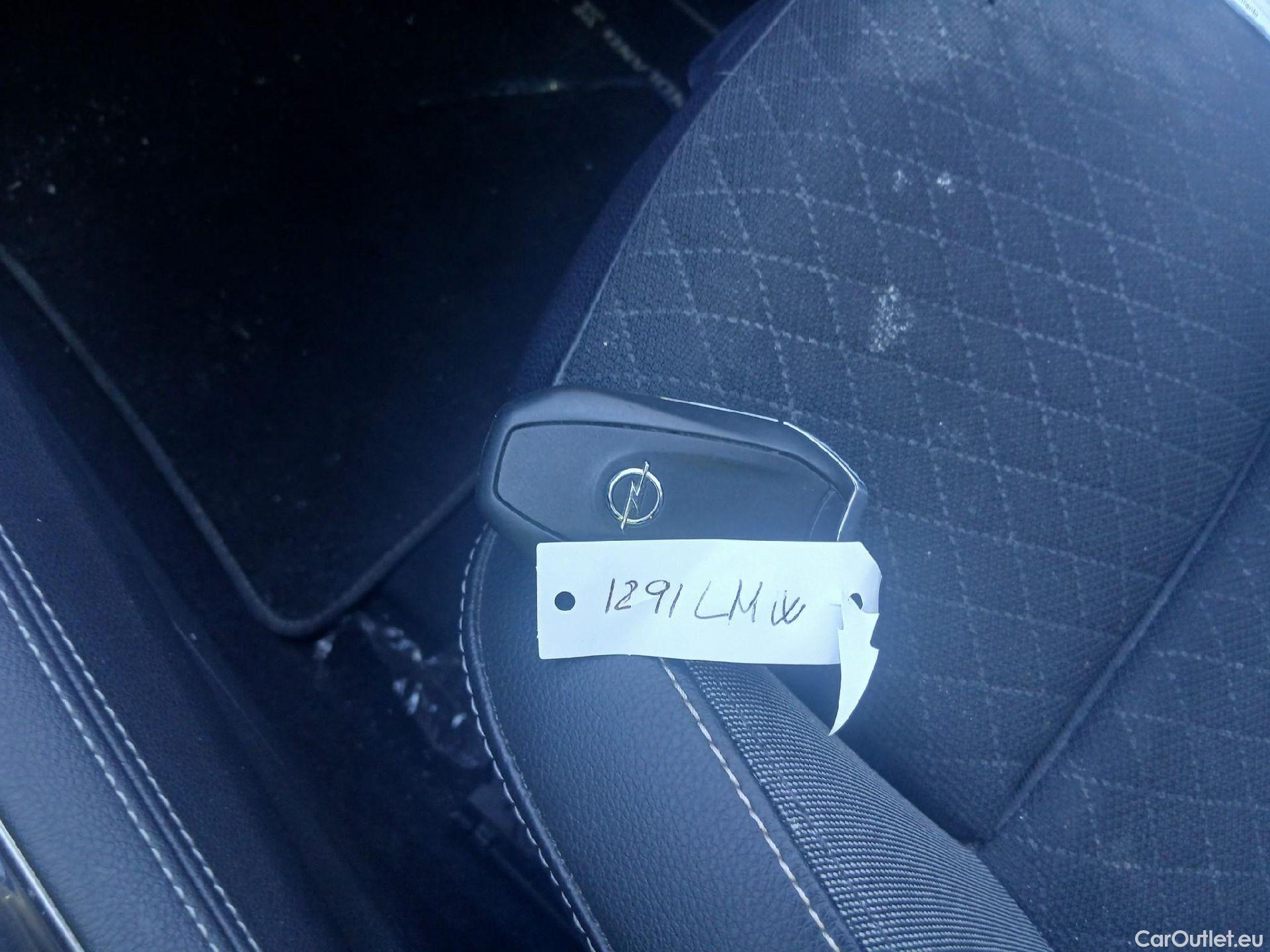  Opel   Grandland X OPEL PHEV / 2017 / 5P / todoterreno 1.6 Turbo Ultimate Auto 4x2 #1