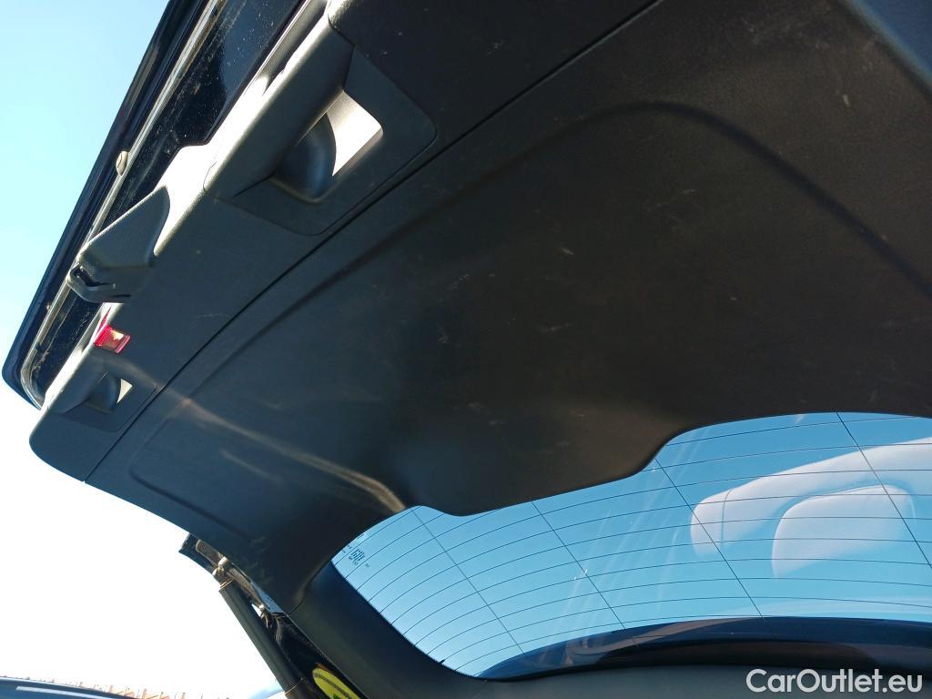  Mercedes  GLB MERCEDES-BENZ  / 2019 / 5P / todoterreno 2.0  200 D DCT 110KW (150CV) #26