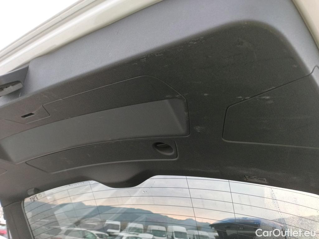  Audi  A1 Sportback AUDI A1 / 2018 / 5P / berlina con portón Sportback 25 TFSI 70kW (95CV) #9