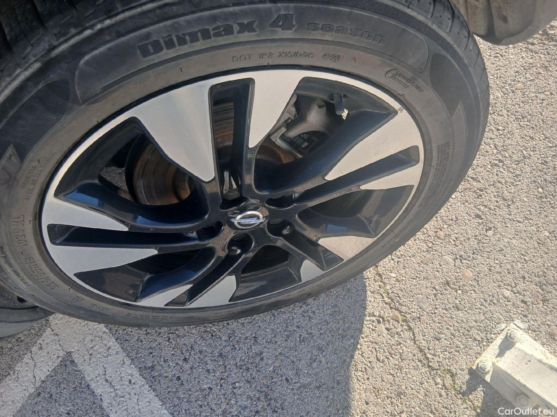  Opel   Grandland X OPEL PHEV / 2017 / 5P / todoterreno 1.6 Turbo Ultimate Auto 4x2 #14