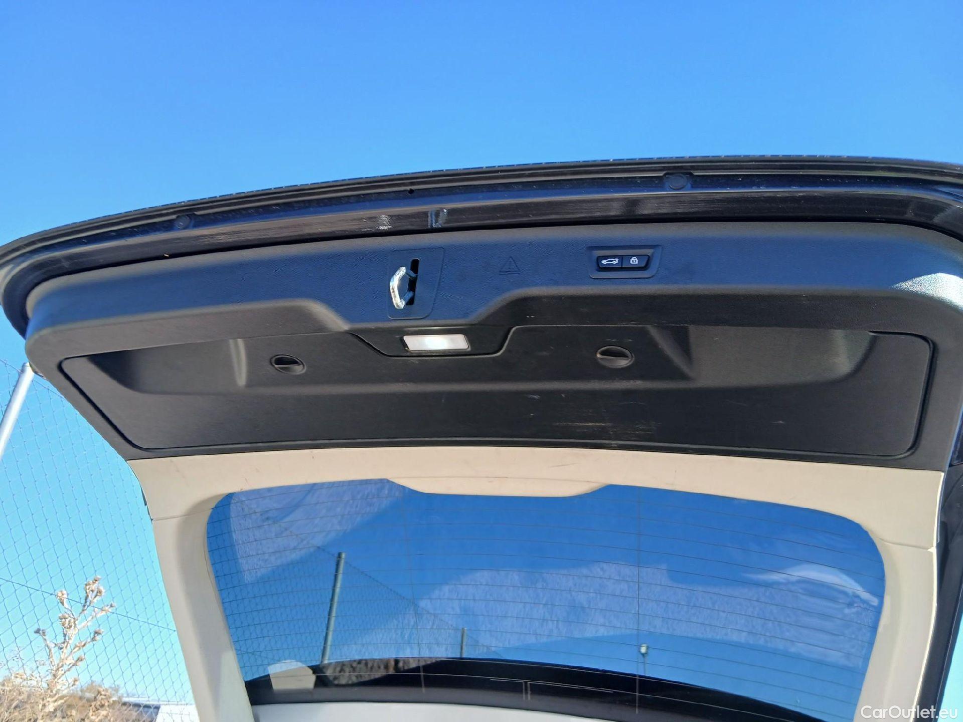  Bmw  Serie 5 BMW  / 2020 / 5P / familiar 520dA xDrive Touring #22