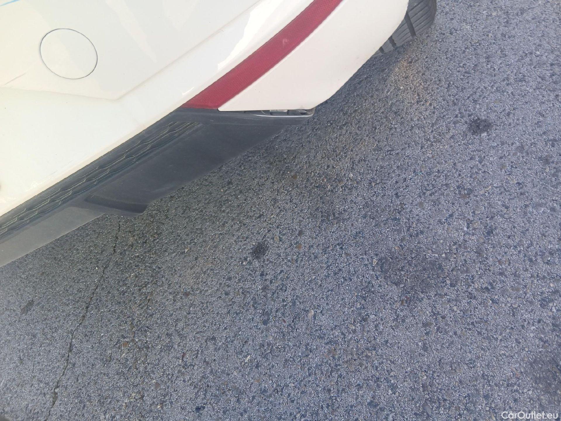  Seat  Ibiza SEAT  / 2017 / 5P / berlina con portón 1.0 MPI 59kW (80CV) Reference Plus(SP) #17