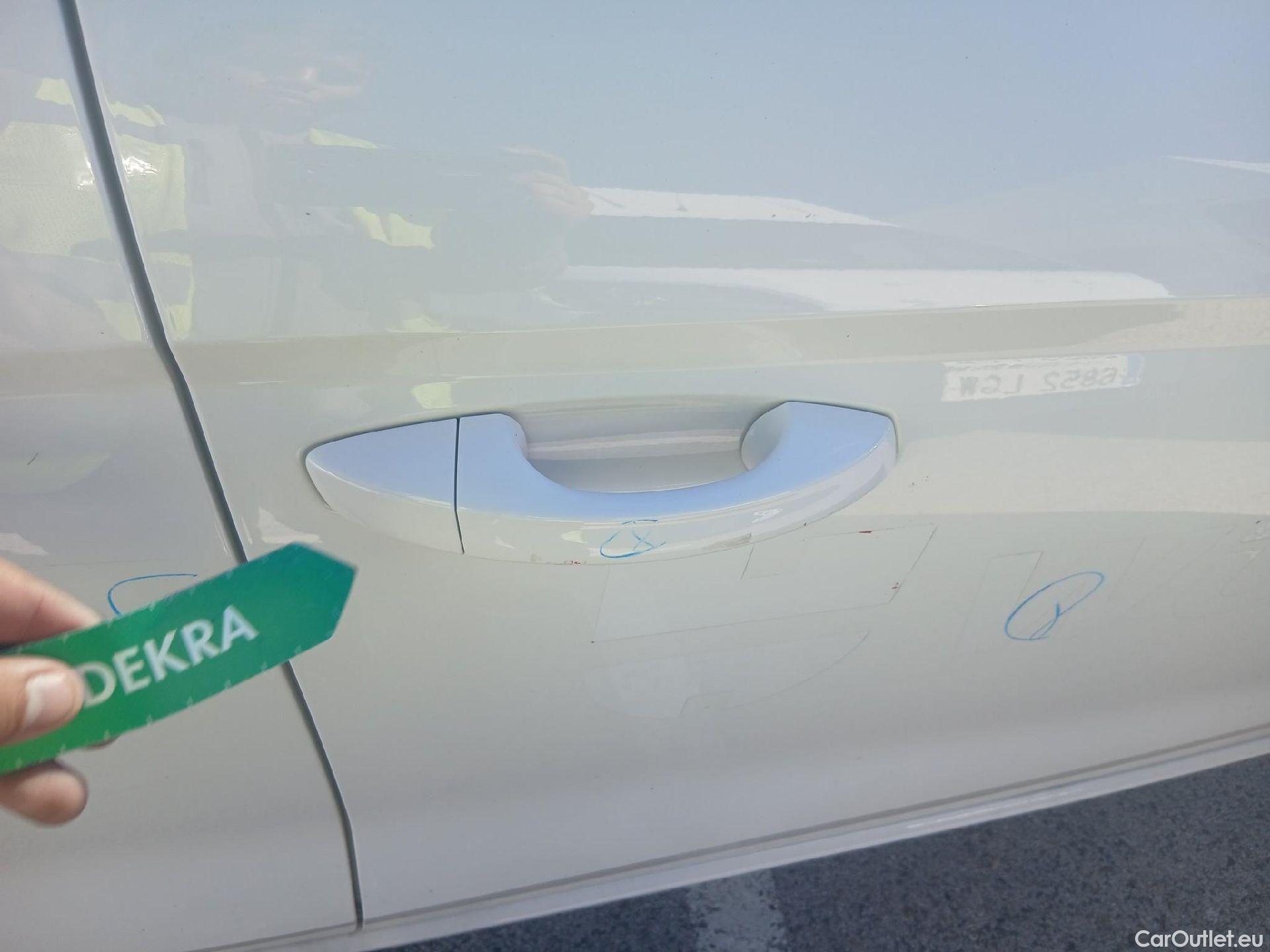  Seat  Ibiza SEAT  / 2017 / 5P / berlina con portón 1.0 MPI 59kW (80CV) Reference Plus(SP) #22