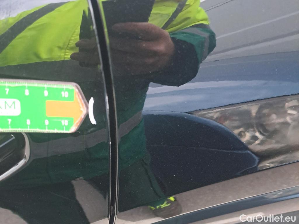  Audi  Q4 E-Tron AUDI  / 2021 / 5P / todoterreno S line 40 e-tron 150kW 82kWh #31