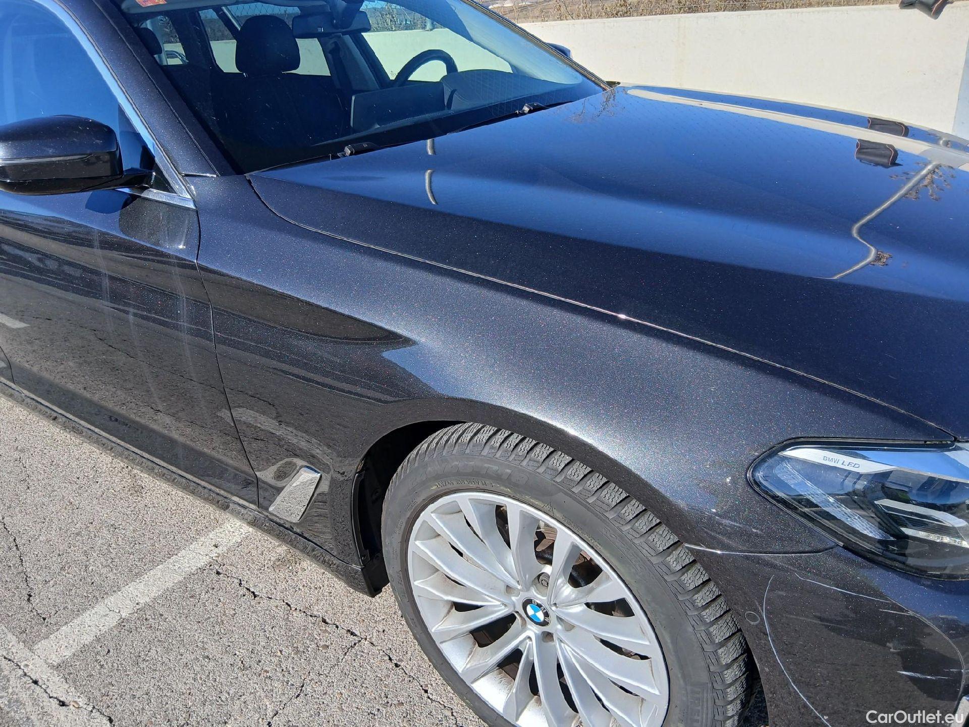  Bmw  Serie 5 BMW  / 2020 / 5P / familiar 520dA xDrive Touring #34