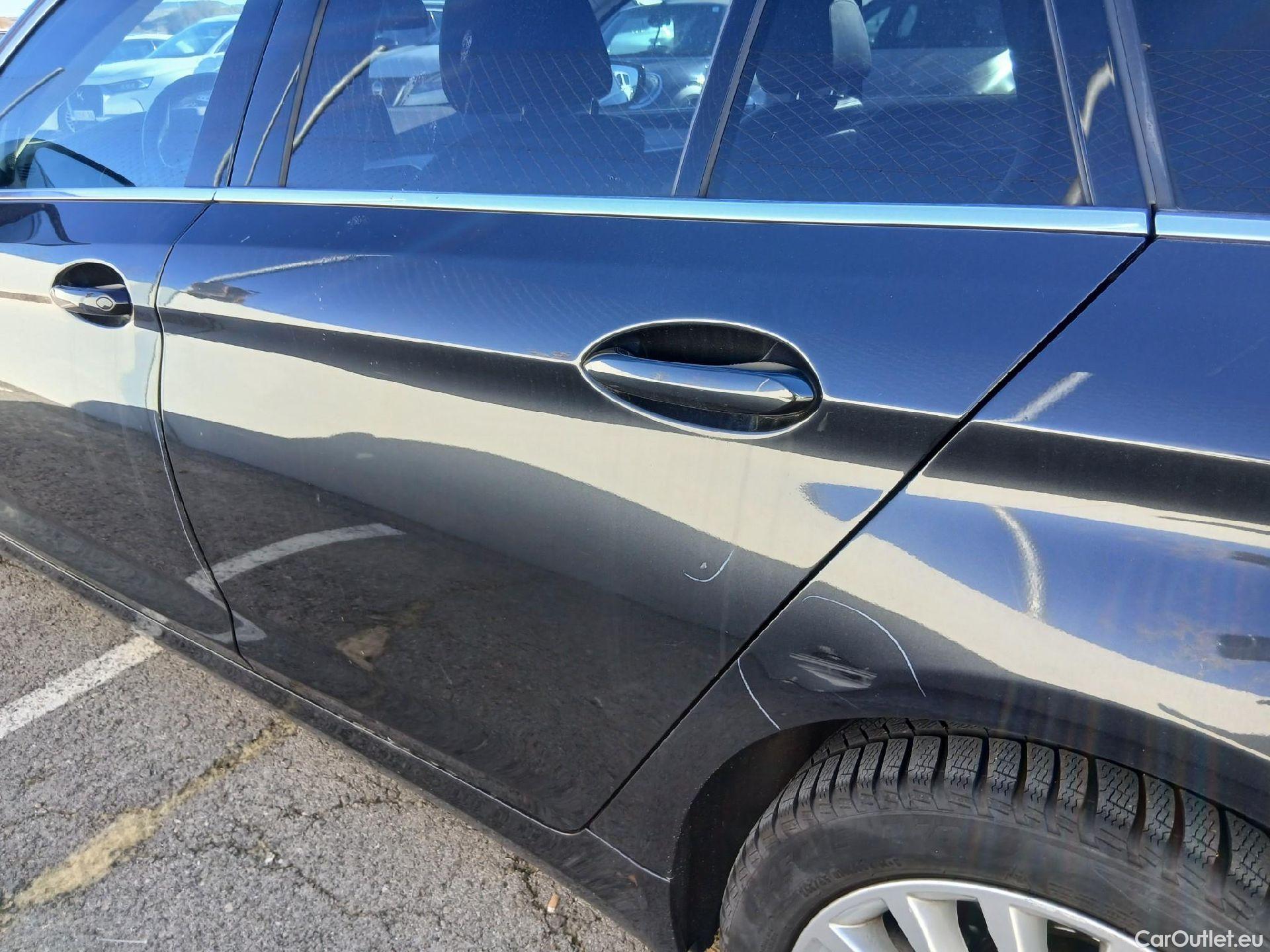  Bmw  Serie 5 BMW  / 2020 / 5P / familiar 520dA xDrive Touring #12