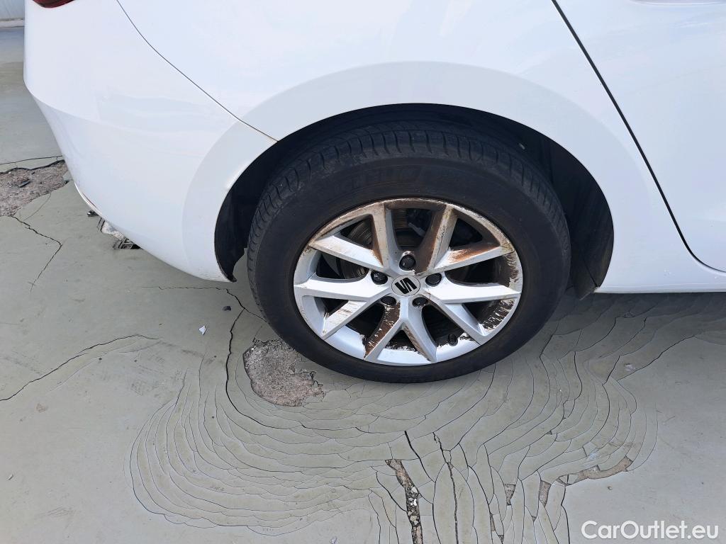  Land Rover  Discovery SEAT Nuevo León / 2020 / 5P / berlina con portón 2.0 TDI 85kW S&S Style Go (AC3) #11