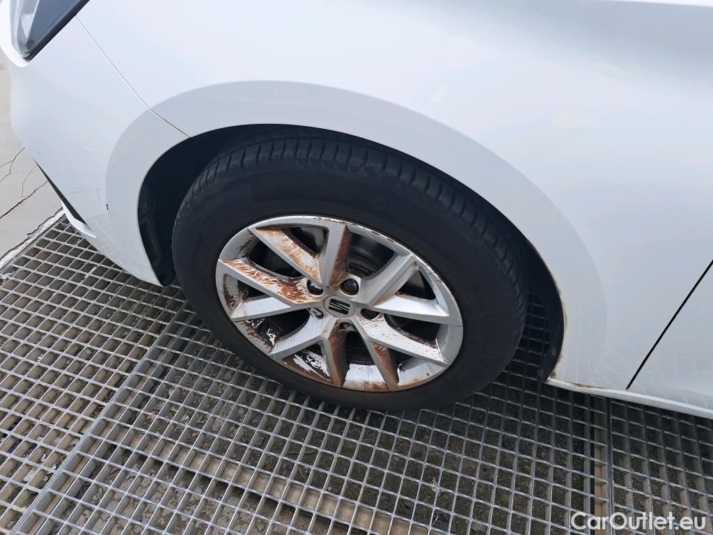  Land Rover  Discovery SEAT Nuevo León / 2020 / 5P / berlina con portón 2.0 TDI 85kW S&S Style Go (AC3) #1