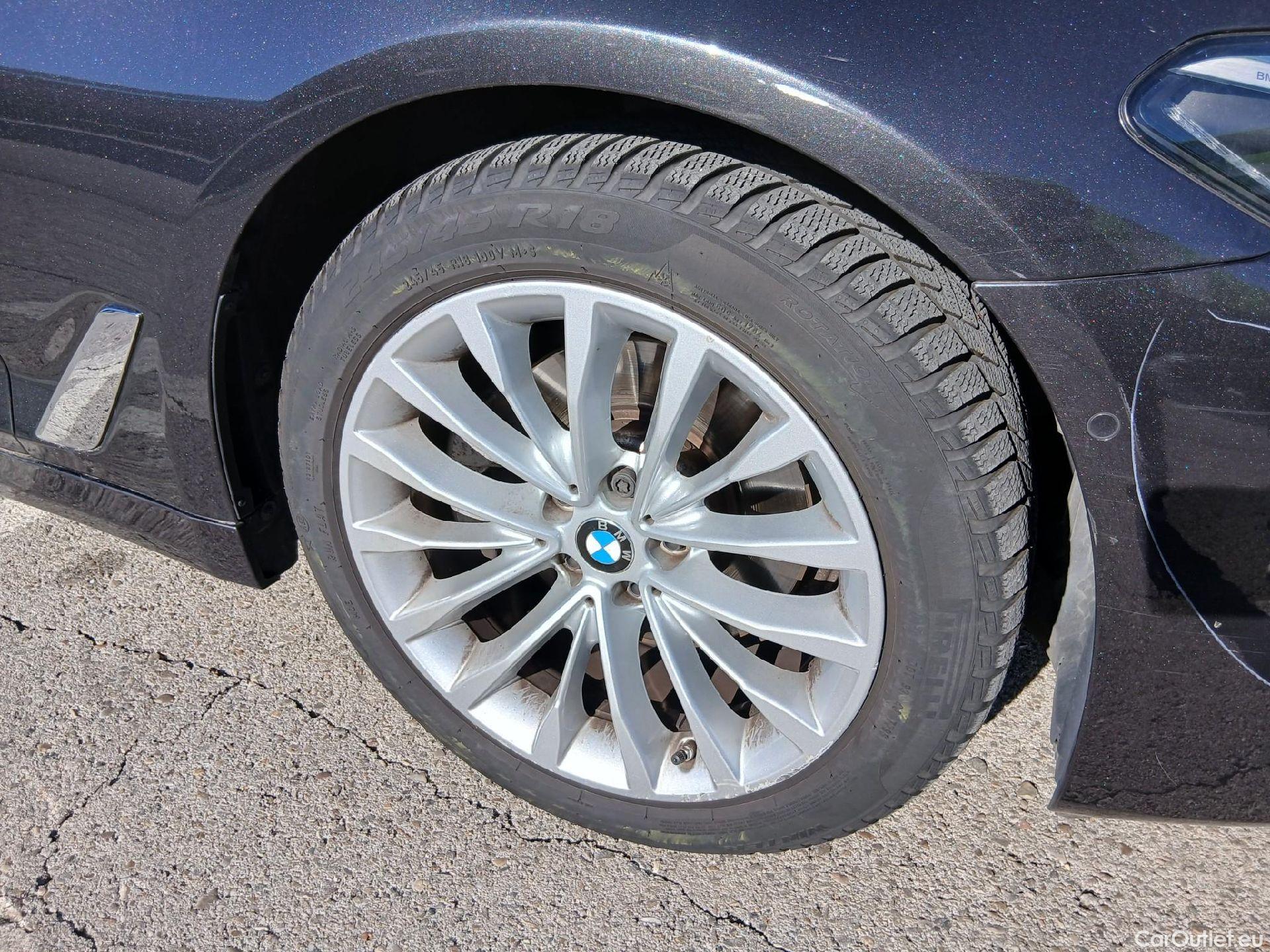  Bmw  Serie 5 BMW  / 2020 / 5P / familiar 520dA xDrive Touring #36