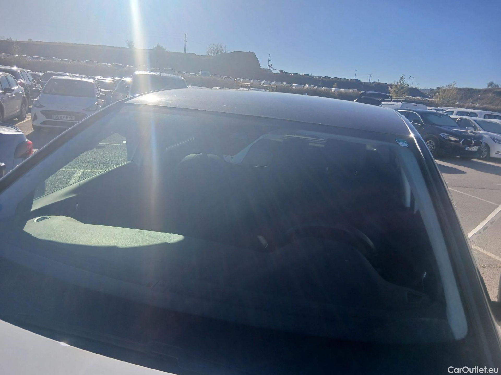  Opel   Grandland X OPEL PHEV / 2017 / 5P / todoterreno 1.6 Turbo Ultimate Auto 4x2 #10