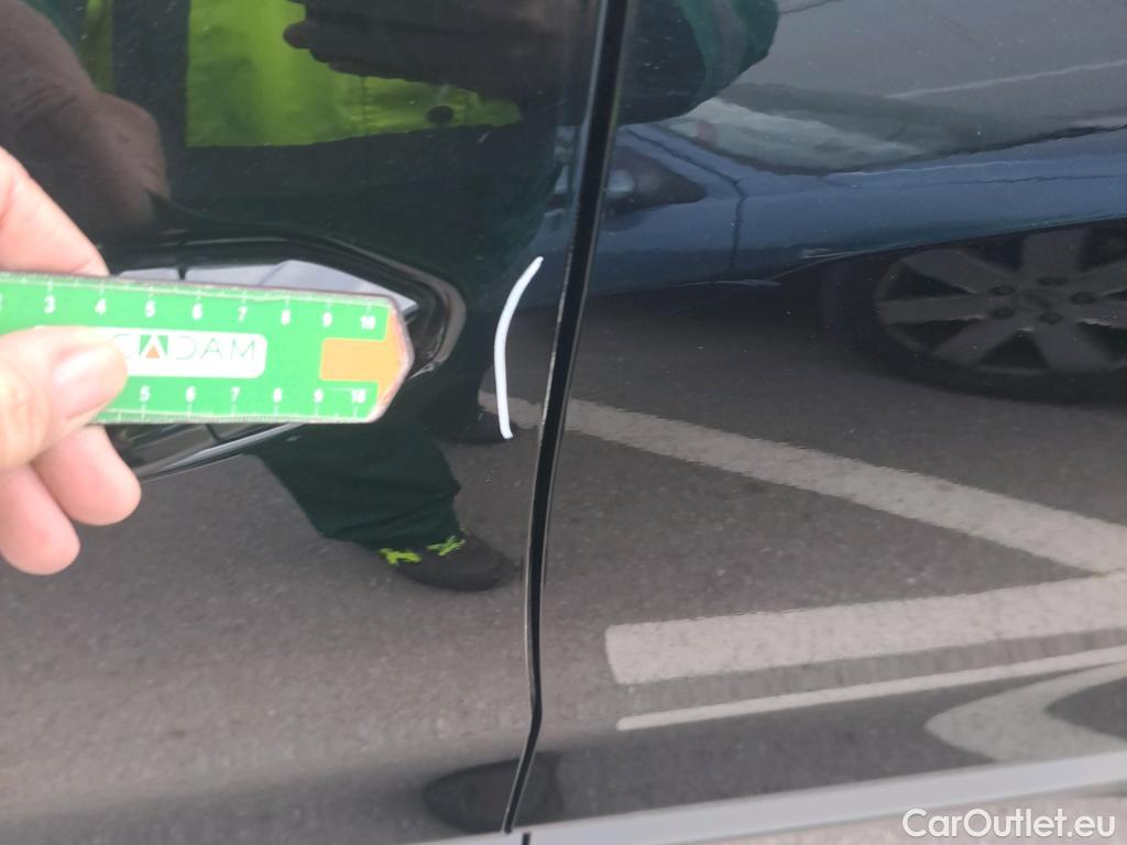  Audi  Q4 E-Tron AUDI  / 2021 / 5P / todoterreno S line 40 e-tron 150kW 82kWh #10