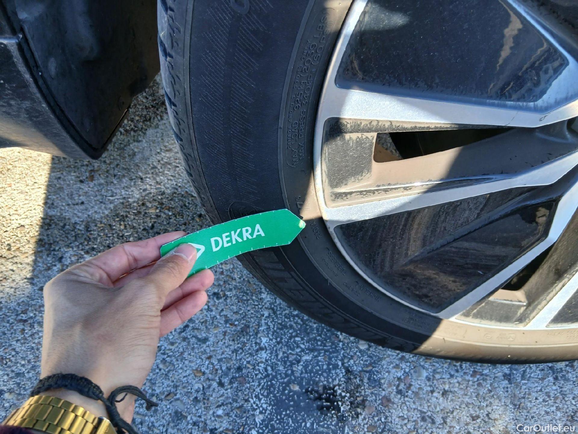  Volvo  XC90 VOLVO  / 2019 / 5P / todoterreno 2.0 B5 D5 AWD Business Plus Auto #31