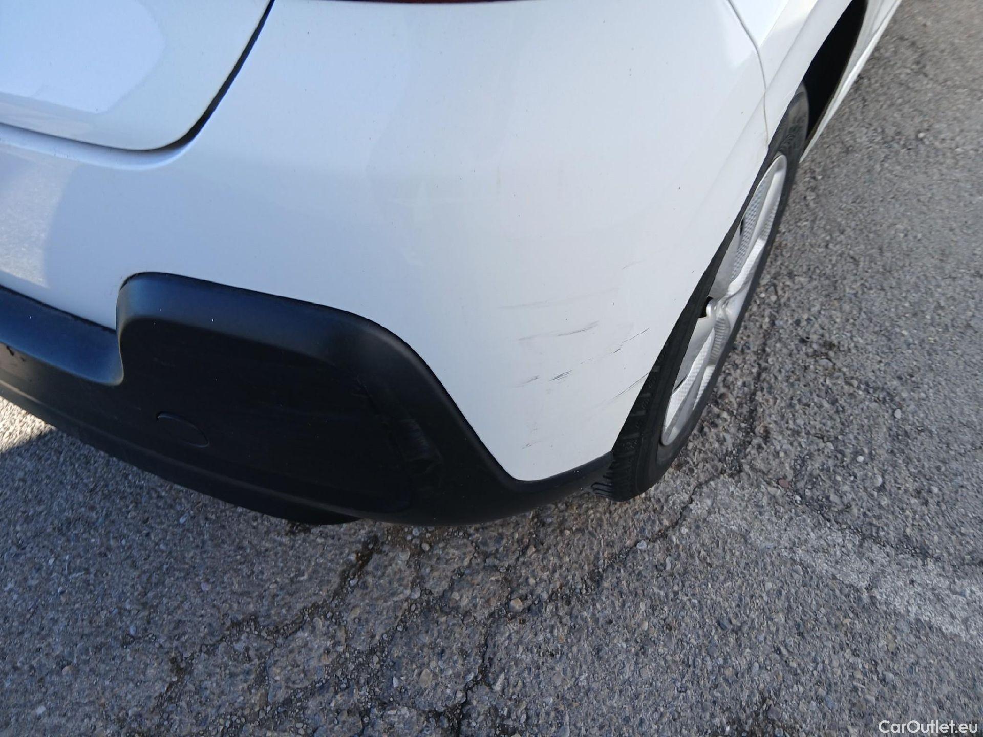  Citroen  C3 CITROEN  / 2016 / 5P / berlina comercial BlueHDi 55KW (75CV) S&S Comercial #21