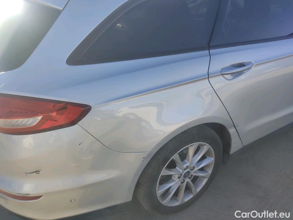  Ford  Mondeo FORD  / 2014 / 5P / familiar 2.0 TDCi 110kW Trend Powershift SB #3