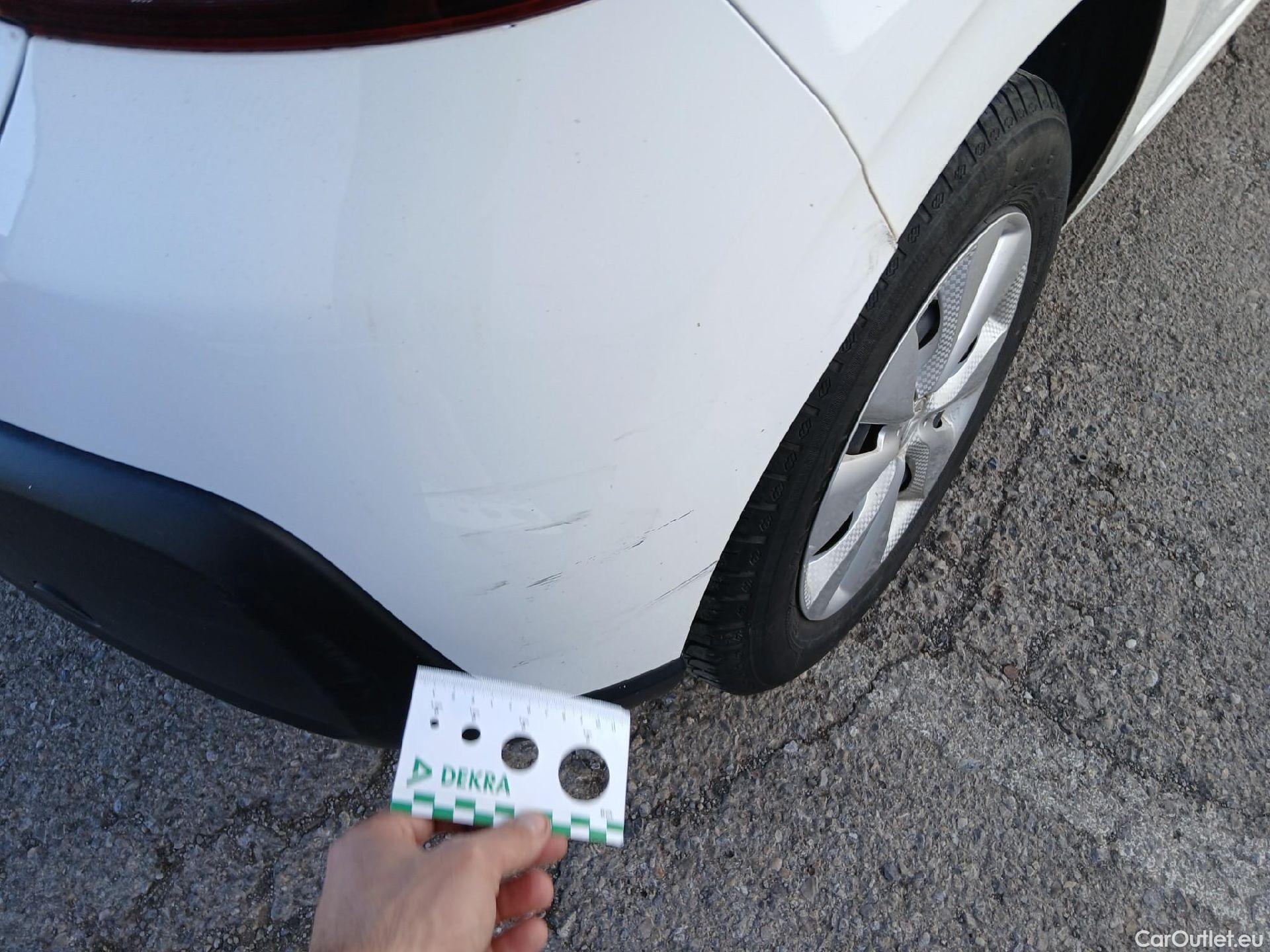  Citroen  C3 CITROEN  / 2016 / 5P / berlina comercial BlueHDi 55KW (75CV) S&S Comercial #22