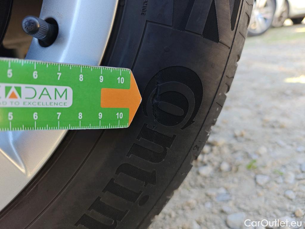  Volkswagen  Polo VOLKSWAGEN  / 2017 / 5P / berlina con portón Advance 1.0 TSI 70kW (95CV) DSG #8