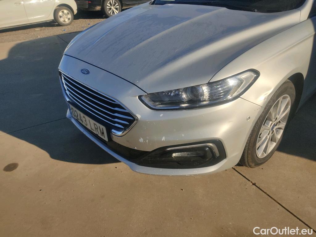  Ford  Mondeo FORD  / 2014 / 5P / familiar 2.0 TDCi 110kW Trend Powershift SB #21