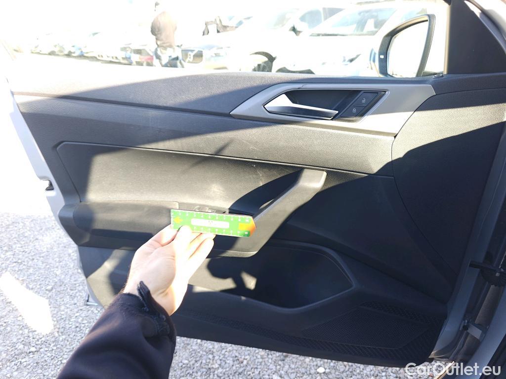  Volkswagen  Polo VOLKSWAGEN  / 2017 / 5P / berlina con portón Advance 1.0 TSI 70kW (95CV) DSG #11