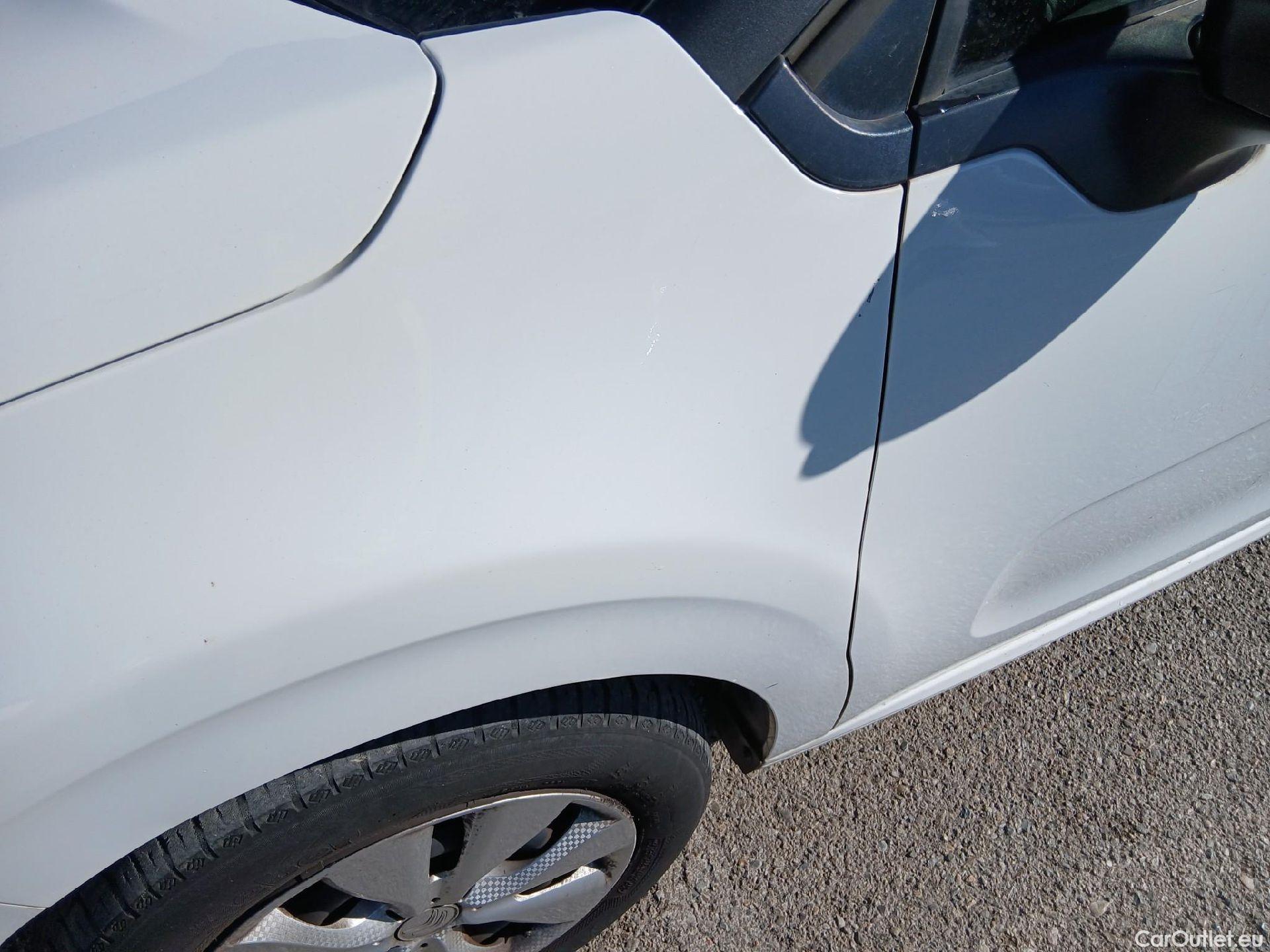  Citroen  C3 CITROEN  / 2016 / 5P / berlina comercial BlueHDi 55KW (75CV) S&S Comercial #8