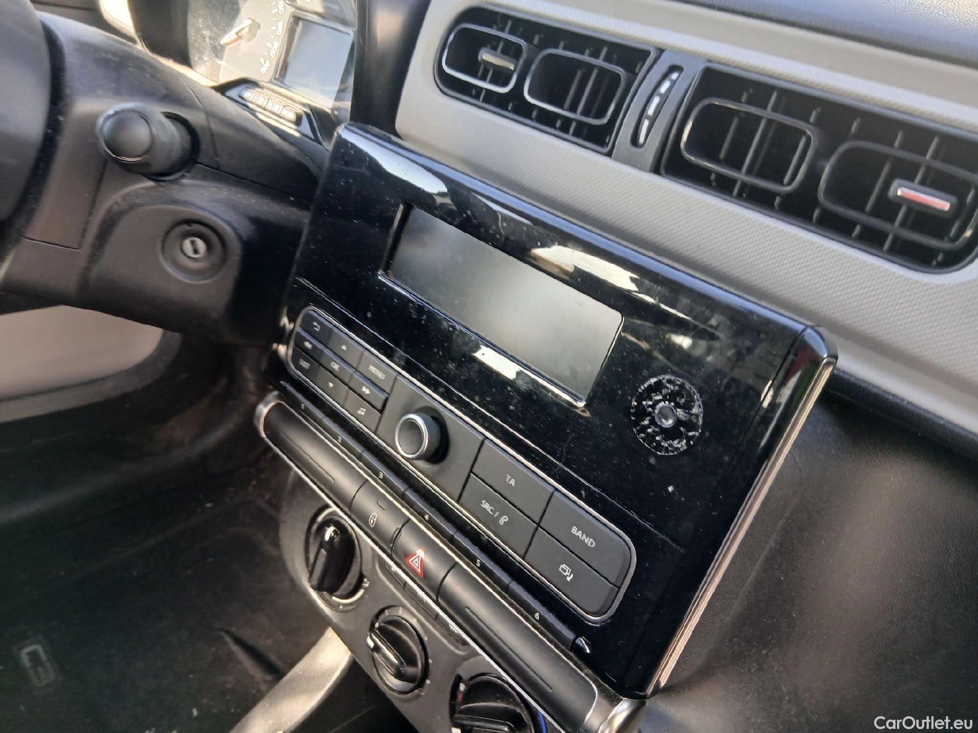  Citroen  C3 CITROEN  / 2016 / 5P / berlina comercial BlueHDi 55KW (75CV) S&S Comercial #38