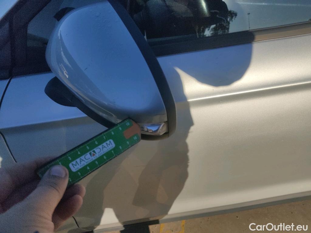  Ford  Mondeo FORD  / 2014 / 5P / familiar 2.0 TDCi 110kW Trend Powershift SB #33