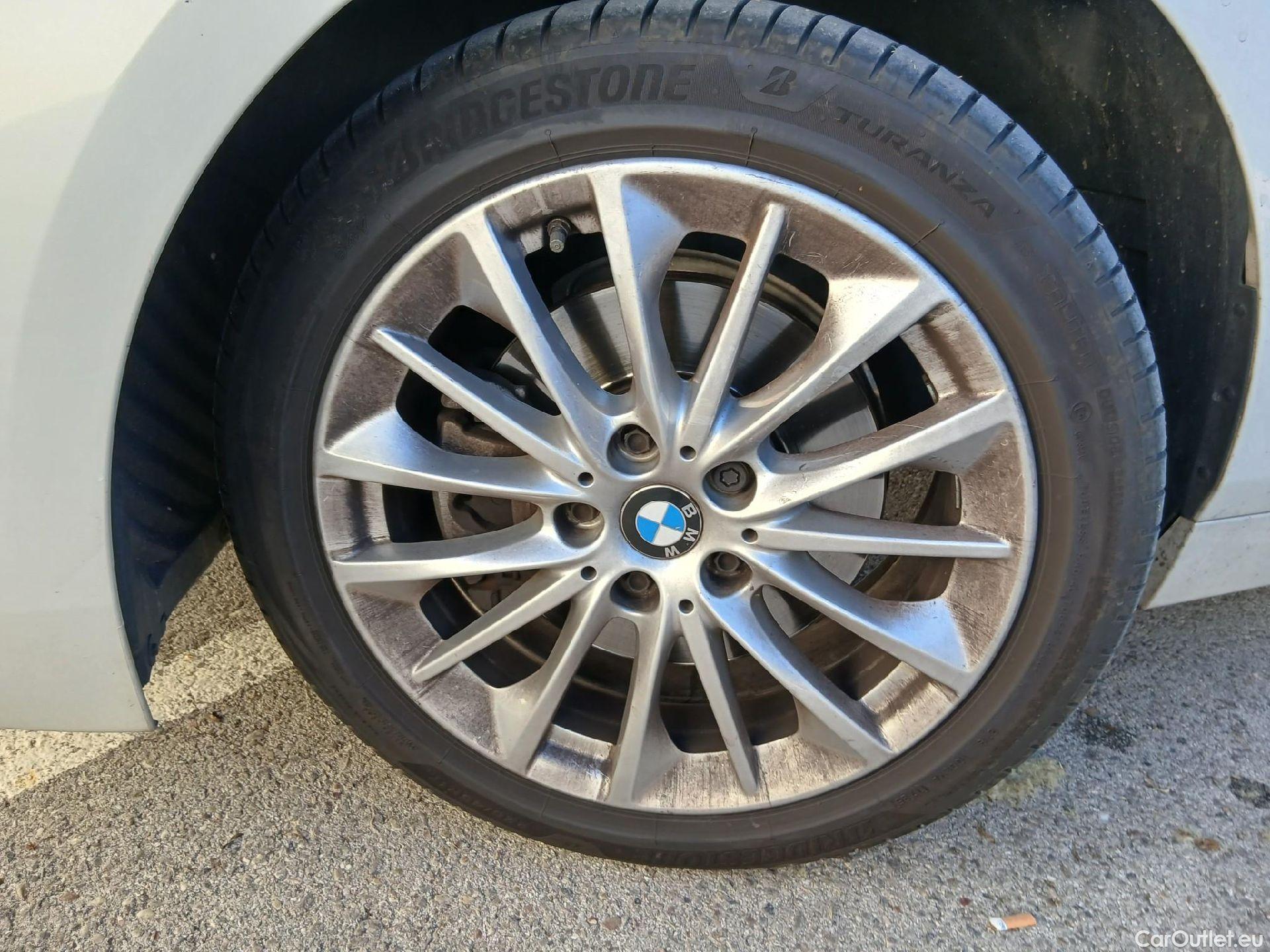  Bmw  Serie 1 BMW  / 2019 / 5P / berlina con portón 118i #2