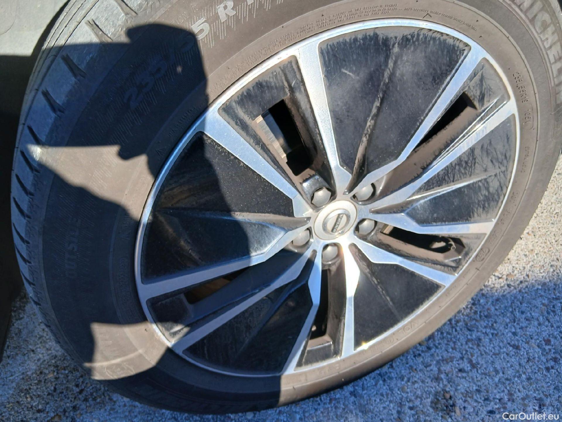  Volvo  XC90 VOLVO  / 2019 / 5P / todoterreno 2.0 B5 D5 AWD Business Plus Auto #32