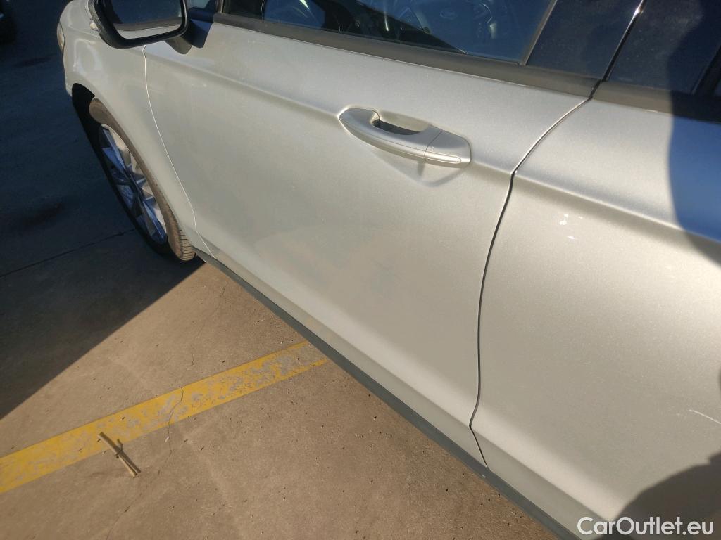  Ford  Mondeo FORD  / 2014 / 5P / familiar 2.0 TDCi 110kW Trend Powershift SB #30