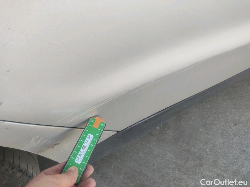  Ford  Mondeo FORD  / 2014 / 5P / familiar 2.0 TDCi 110kW Trend Powershift SB #9