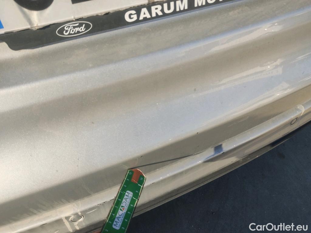  Ford  Mondeo FORD  / 2014 / 5P / familiar 2.0 TDCi 110kW Trend Powershift SB #39