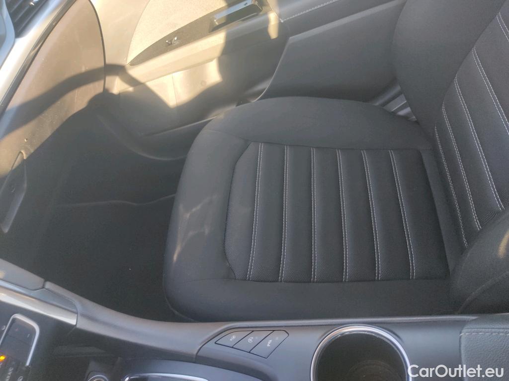  Ford  Mondeo FORD  / 2014 / 5P / familiar 2.0 TDCi 110kW Trend Powershift SB #27