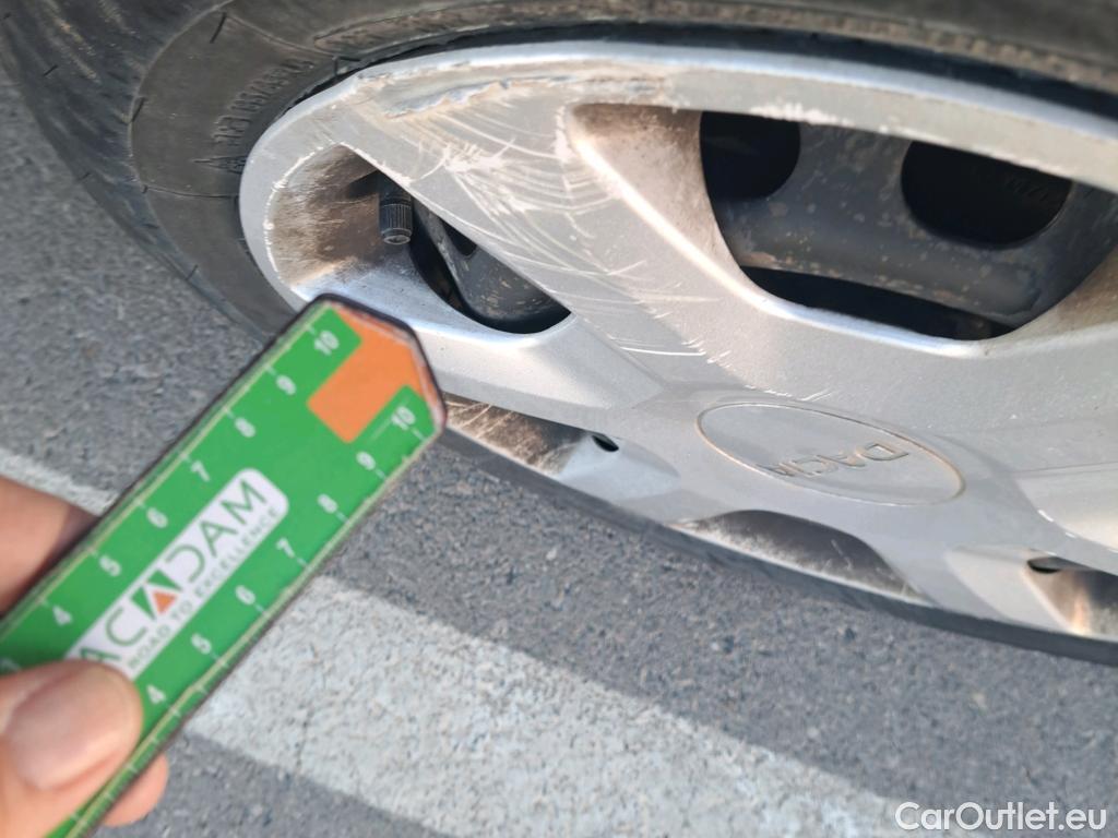  Dacia  Dokker DACIA  / 2013 / 4P / furgón derivado de turismo Van Essential dCi 66kW (90CV) #64